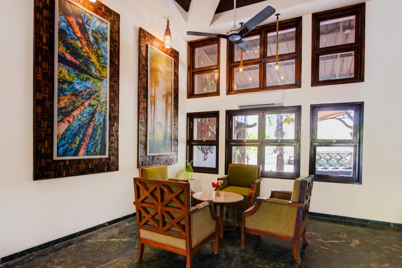 Hotel Club Mahindra Netrang Esterno foto