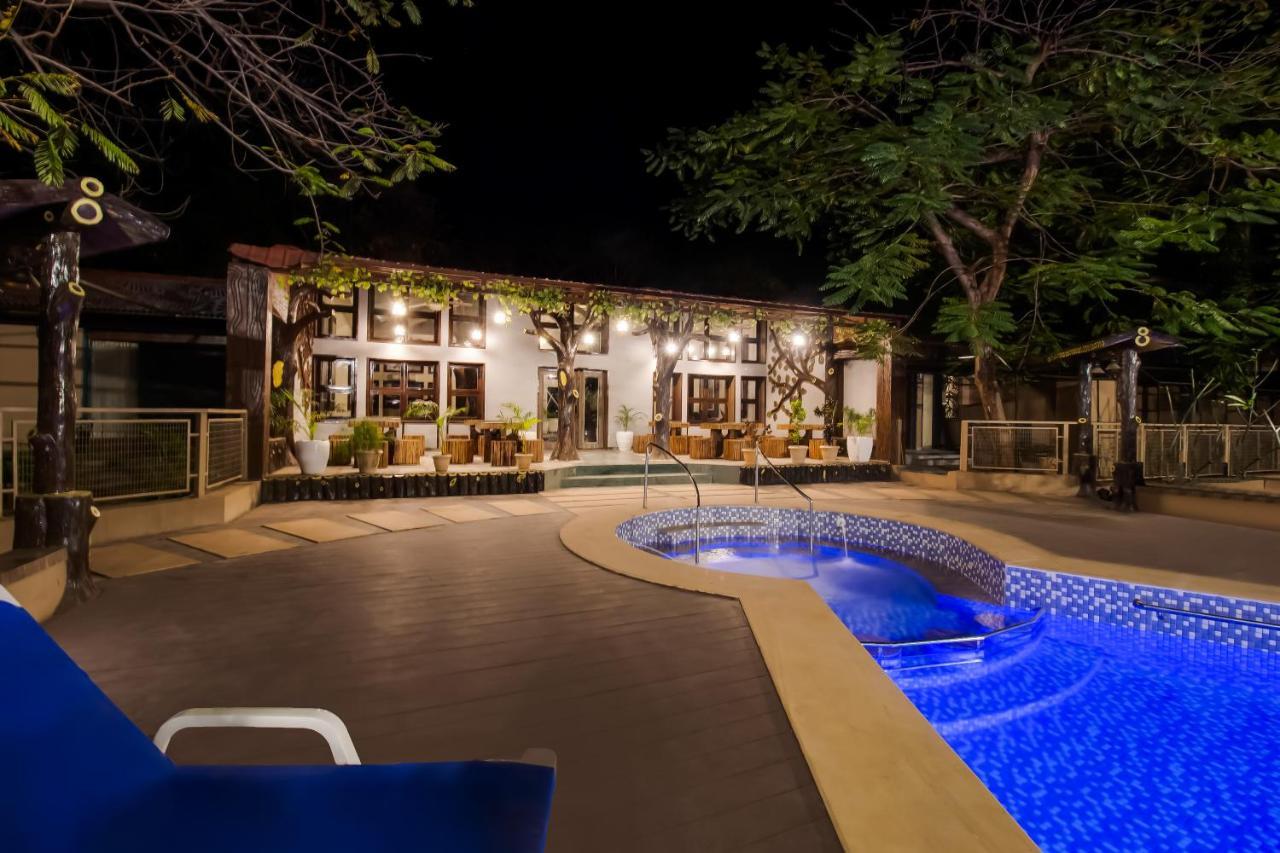 Hotel Club Mahindra Netrang Esterno foto