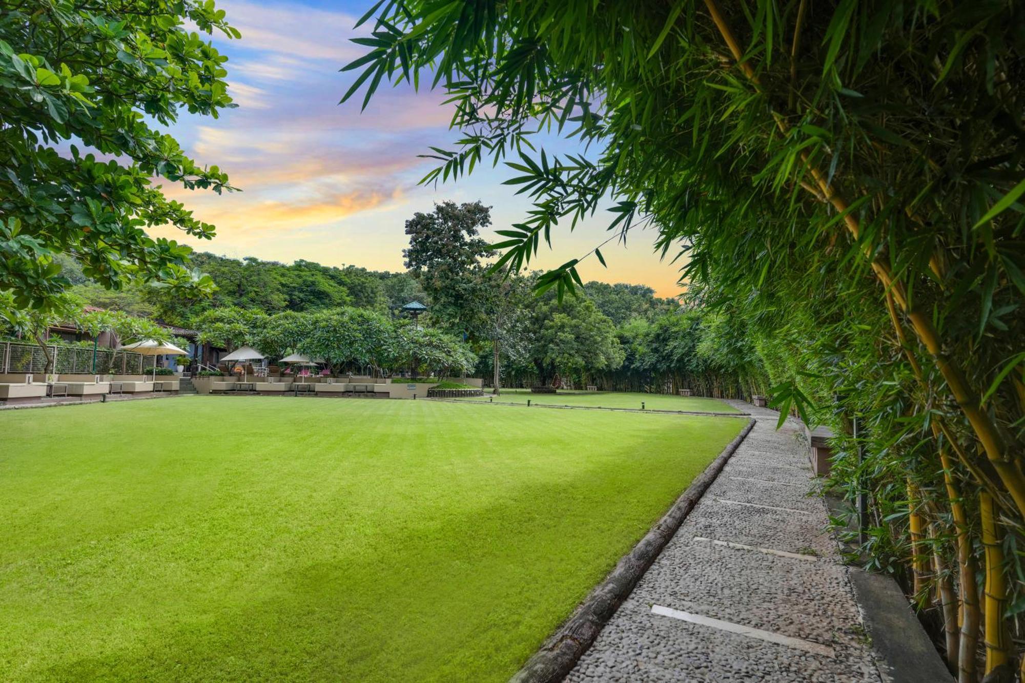 Hotel Club Mahindra Netrang Esterno foto